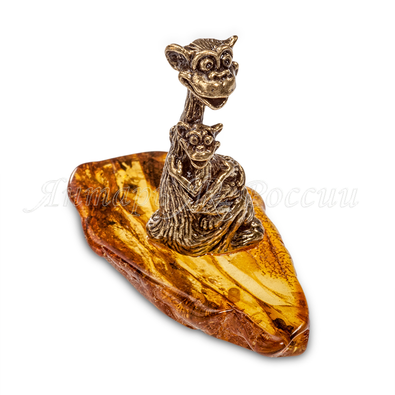 Обезьяна с малышкой,  янтарь, латунь